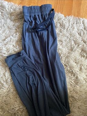 Peloton joggers size M